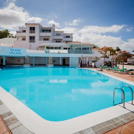 Lägenhet 6 Island Village With Wi Fi And Pool